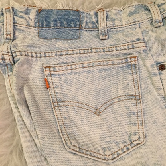 [Levi’s] Acid Washed 32x30 - Picture 3 of 6